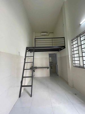 CHO THUÊ PHÒNG GÁC CAO CỬA SỔ TRỜI GẦN AEON TÂN PHÚ HUIT KCN VĨNH LỘC