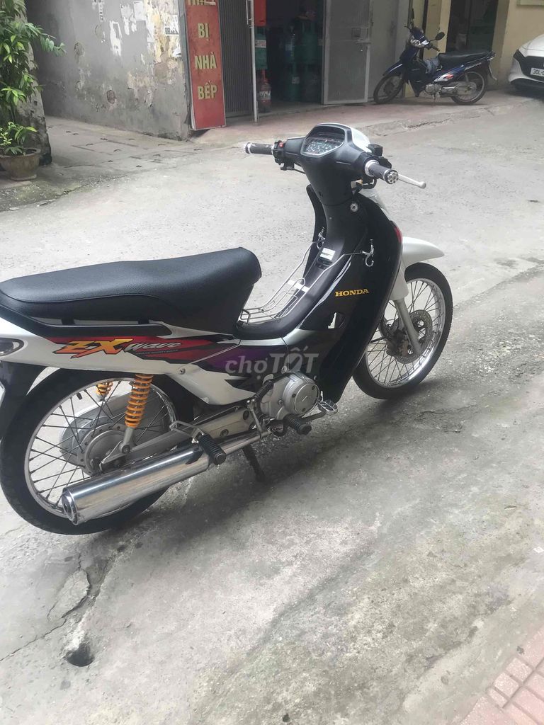 cần bán. Mua bán Xe máy tại Quận Hà Đông Hà Nội được đăng bởi nguyễn văn trường hình 4