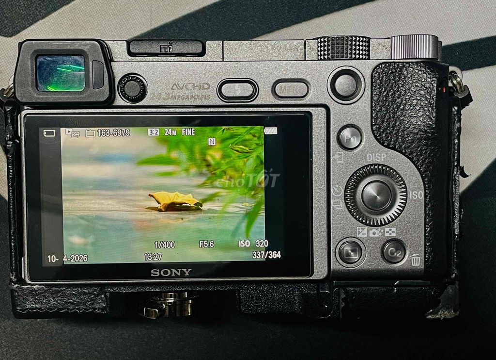 Máy ảnh Sony A6000 Xám Graphite. Mua bán Máy ảnh, Máy quay tại Quận 3 Tp Hồ Chí Minh được đăng bởi Nguyễn Hoàng Quân hình 1