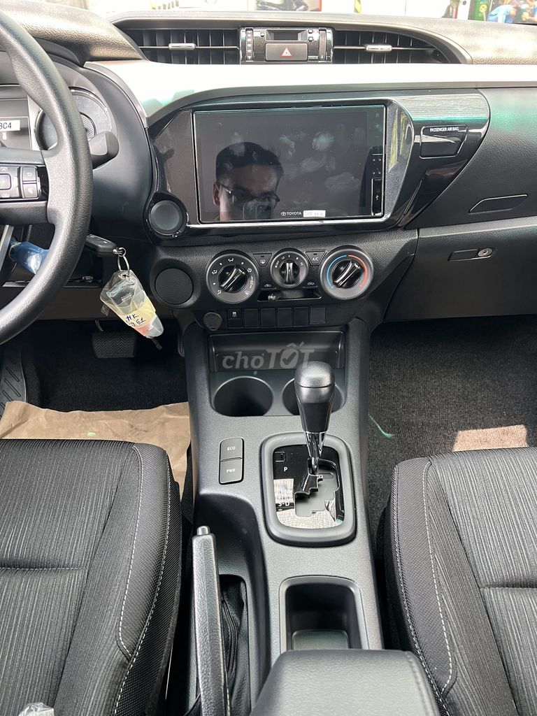 TOYOTA HILUX - Giao ngay - Lãi suất góp chỉ 6.99%. Mua bán Ô tô tại Thành phố Thủ Đức Tp Hồ Chí Minh được đăng bởi Hiếu Trả Góp Xe hình 13