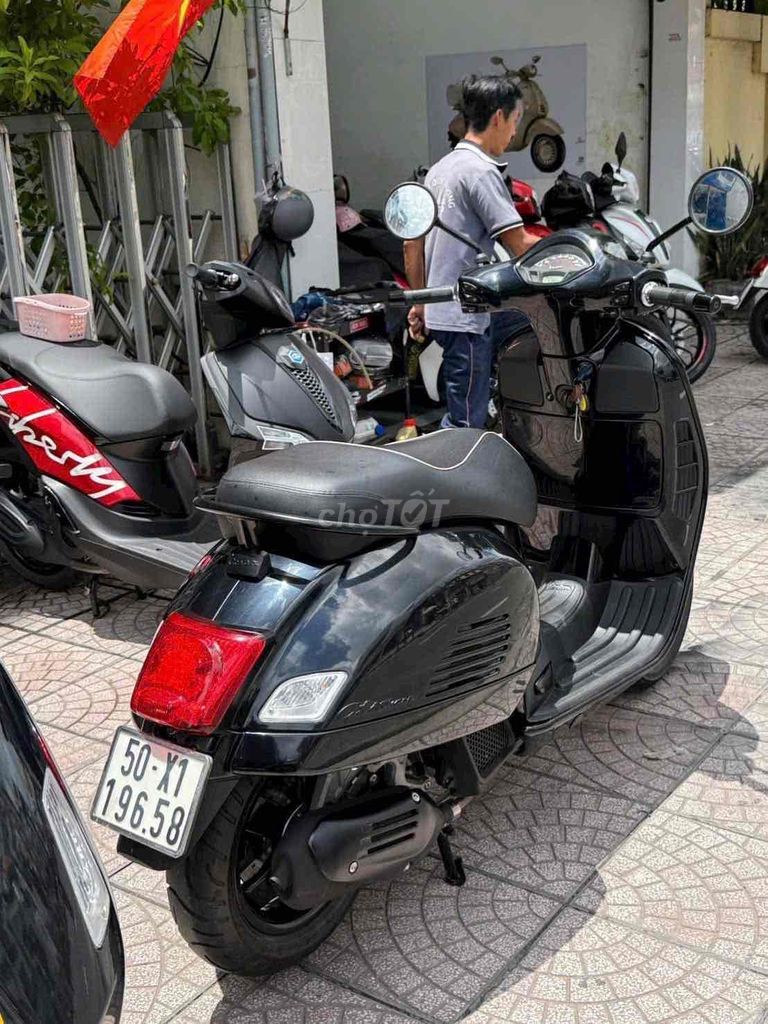 Vespa GTS 150cc  mua 3-2021 5k km chính chủ Tphcm. Mua bán Xe máy tại Quận Phú Nhuận Tp Hồ Chí Minh được đăng bởi VESPA Piaggio Quốc Vương  hình 3