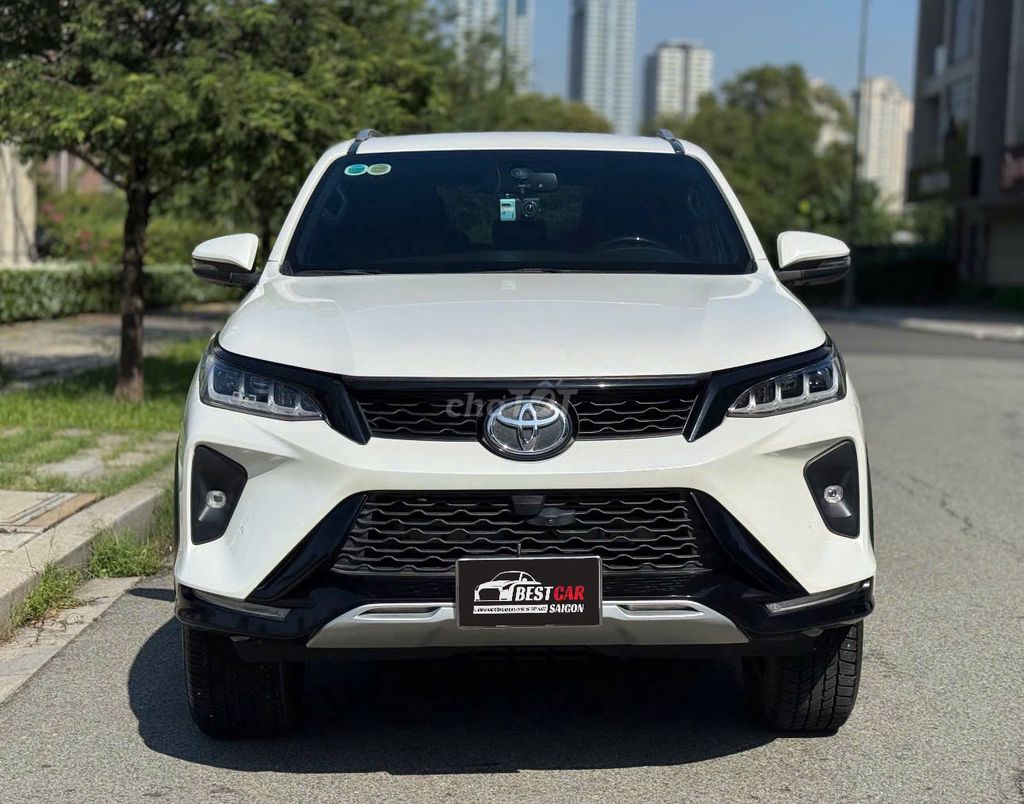 Toyota Fortuner Legender 2022 4x2AT 34000 km. Mua bán Ô tô tại Quận 10 Tp Hồ Chí Minh được đăng bởi ĐỨC XE LƯỚT hình 1