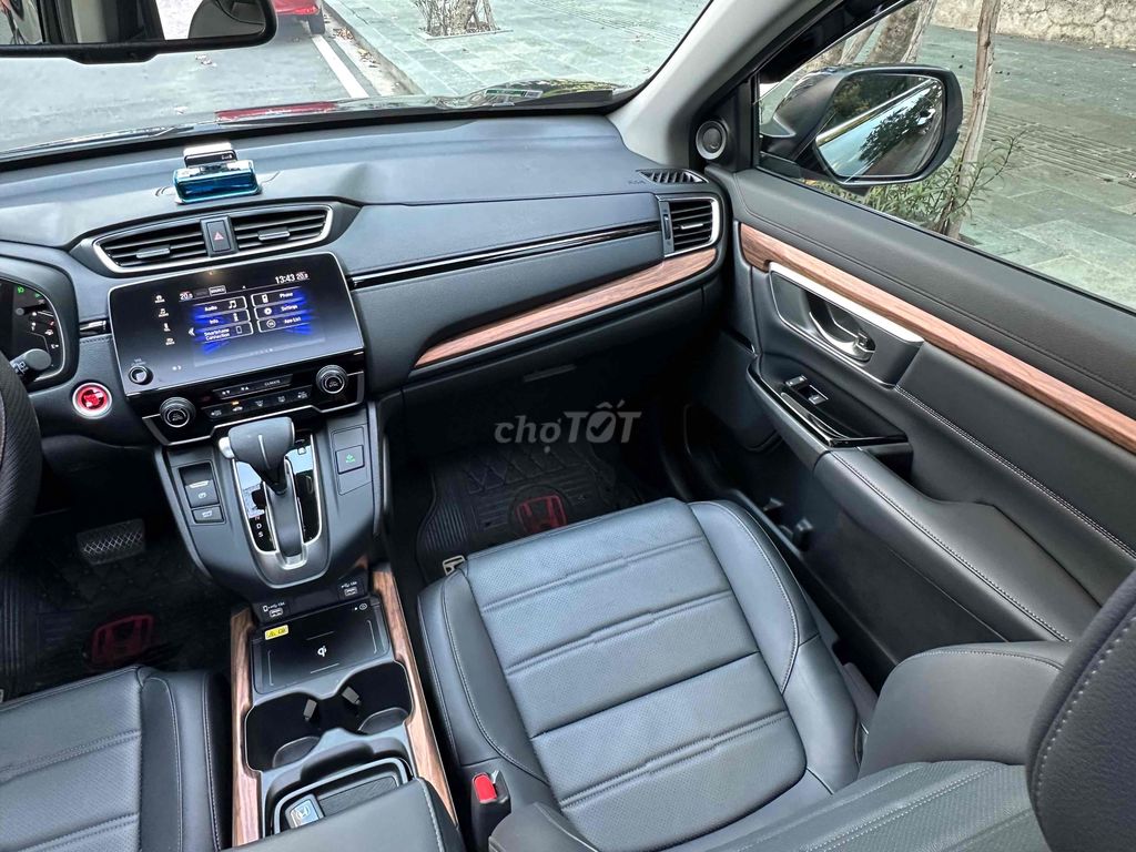 Honda CRV L-Sensing Đk 1/2023  Odo 19.000 km NhưMớ. Mua bán Ô tô tại Quận 8 Tp Hồ Chí Minh được đăng bởi Hiếu Trần hình 15