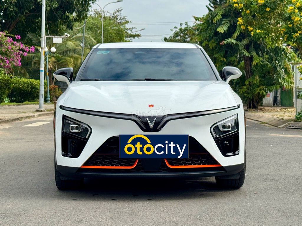 VinFast VF7 Plus 2024 - Trắng - 2v5km - Mua pin. Mua bán Ô tô tại Thành phố Thủ Đức Tp Hồ Chí Minh được đăng bởi OTOCITY hình 4