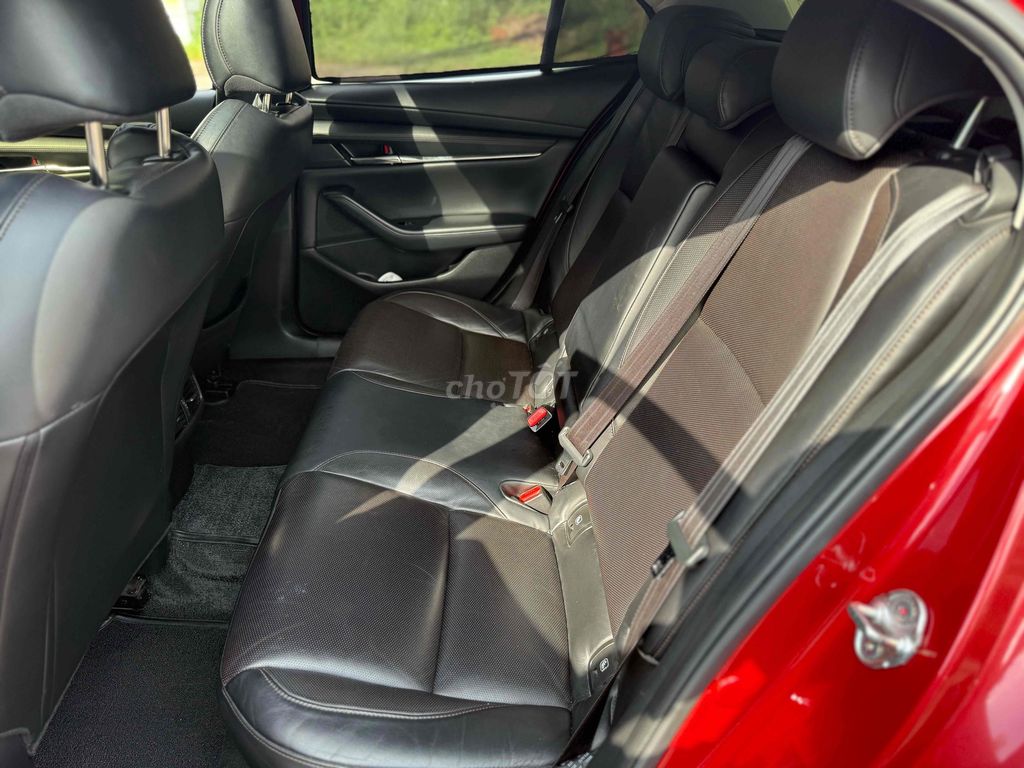 Mazda3 2021 2.0 Premium. Mua bán Ô tô tại Thành phố Thủ Đức Tp Hồ Chí Minh được đăng bởi Lê Nhường hình 11