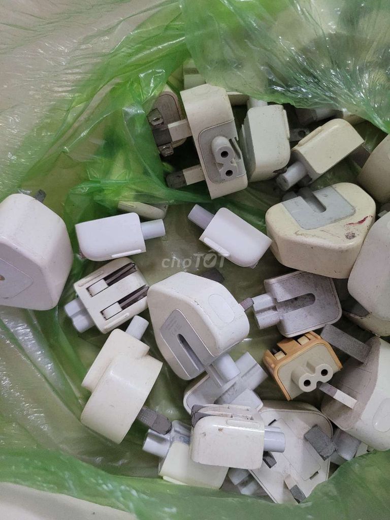 Cốc sạc Macbook magsafe 1 2. Mua bán Phụ kiện (Màn hình, Chuột...) tại Quận Gò Vấp Tp Hồ Chí Minh được đăng bởi Nguyen Duc Tuan hình 1