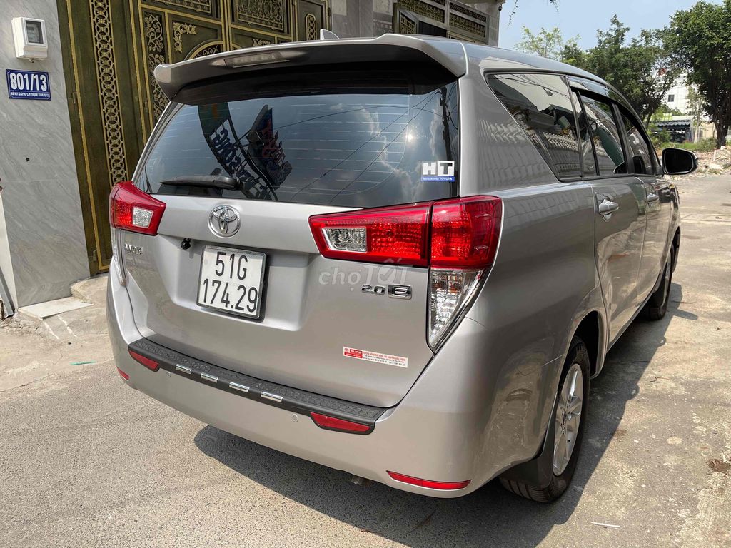 Toyota Innova 2019 2.0E - 98000 km