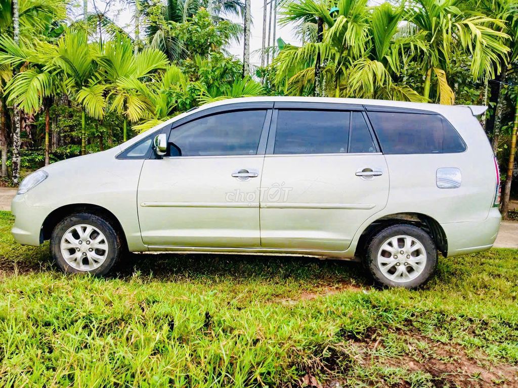 Toyota Innova 2006 G - 250 km. Mua bán Ô tô tại Huyện Chư Sê Gia Lai được đăng bởi  Không chín ba bốn tám bảy một một  Bốn tám hình 4