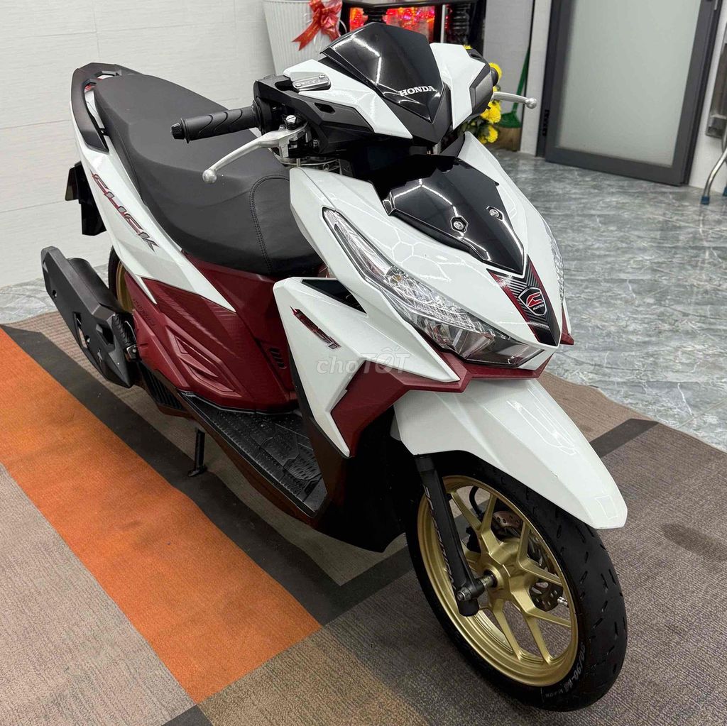 Honda Click Thái 2016 Trắng Đỏ. Mua bán Xe máy tại Quận Bình Tân Tp Hồ Chí Minh được đăng bởi Hữu Trọng hình 3