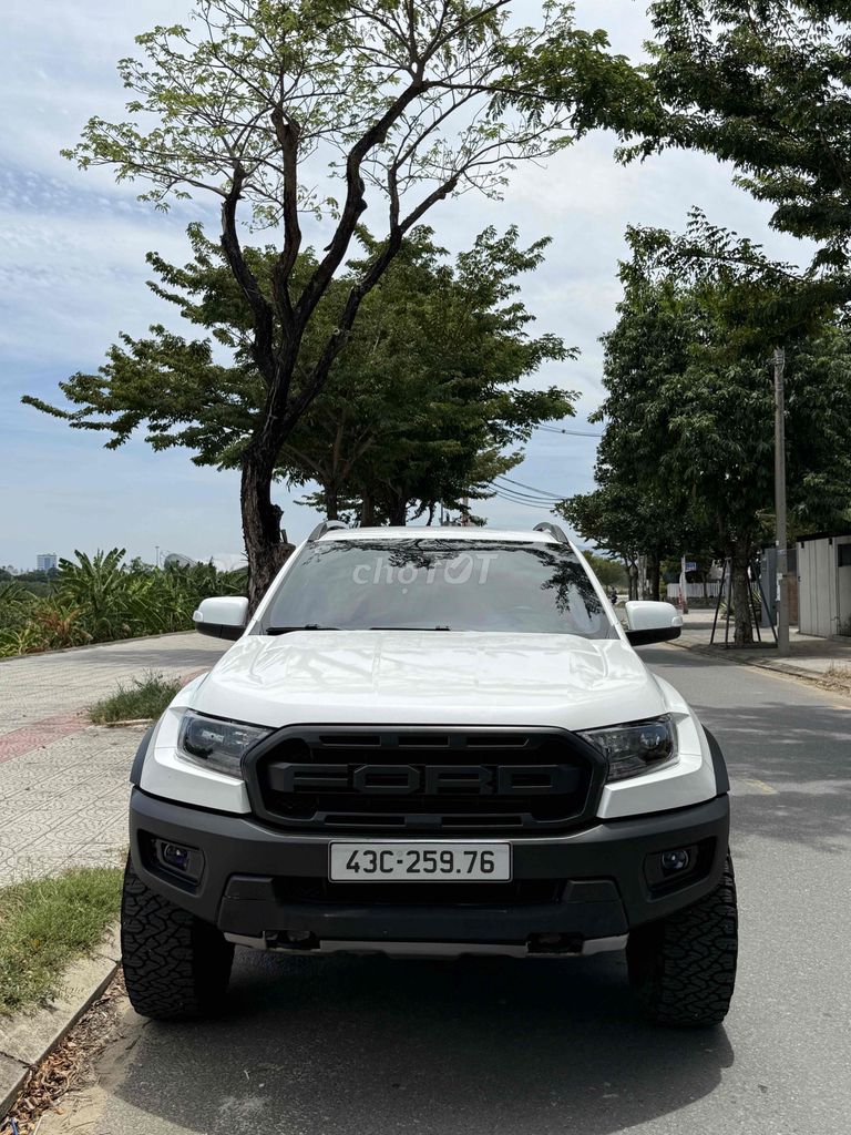 Ford Raptor 2022 Белый 118.000 км