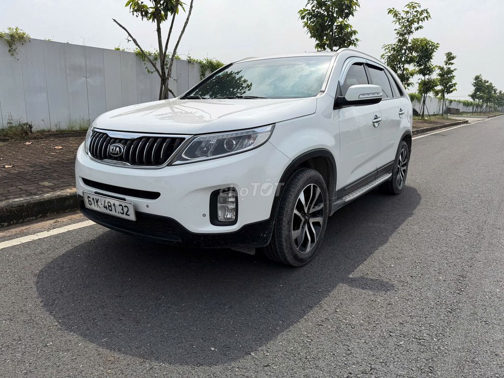 Kia Sorento 2019 Trắng 7 chỗ GAT. Mua bán Ô tô tại Quận 12 Tp Hồ Chí Minh được đăng bởi Duy Q12 hình 3