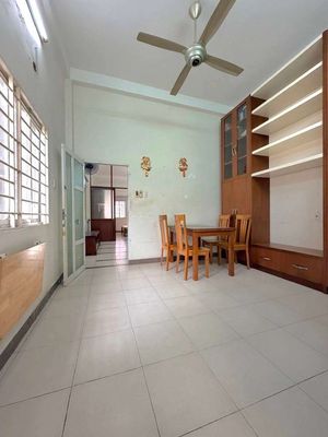 Аренда · 3 комн. · 83 м² · Quận 3, ул. Đường Lê Văn Sỹ
