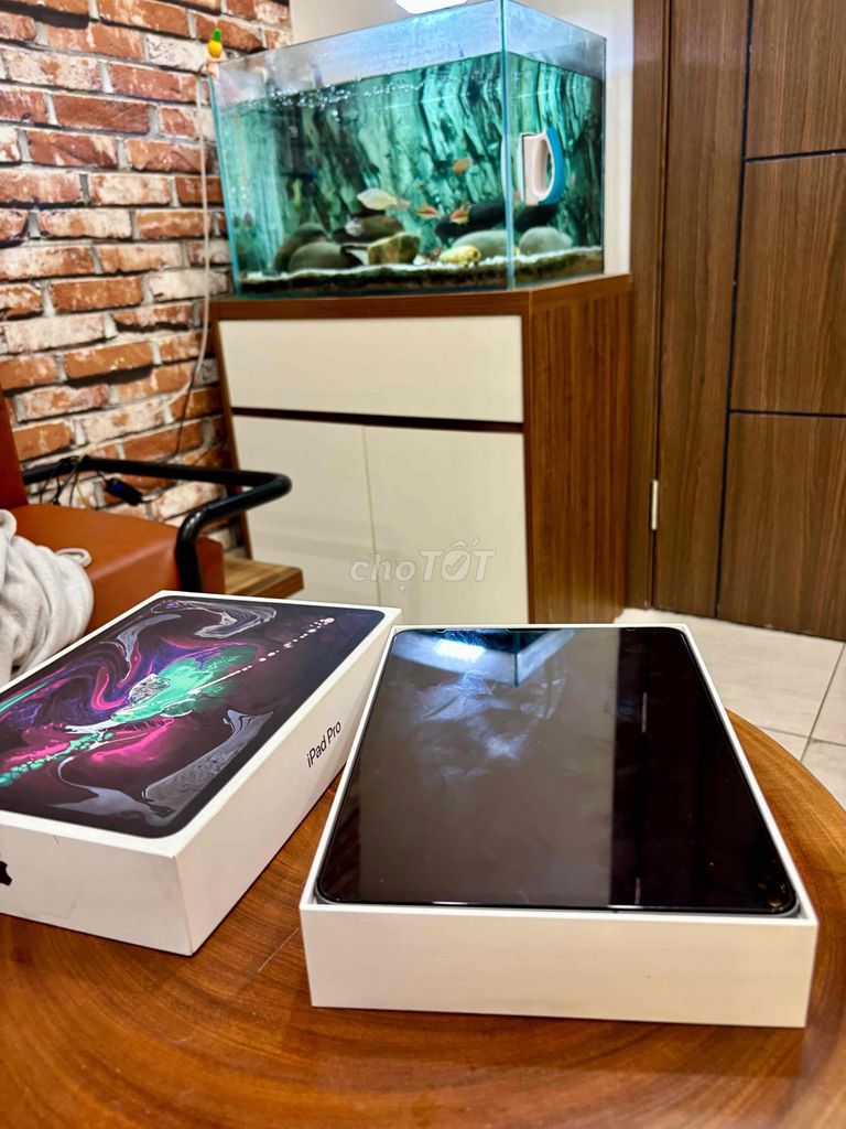 Apple iPad Pro 2018 11 inch 256GB. Mua bán Máy tính bảng tại Quận Đống Đa Hà Nội được đăng bởi Đức hình 1