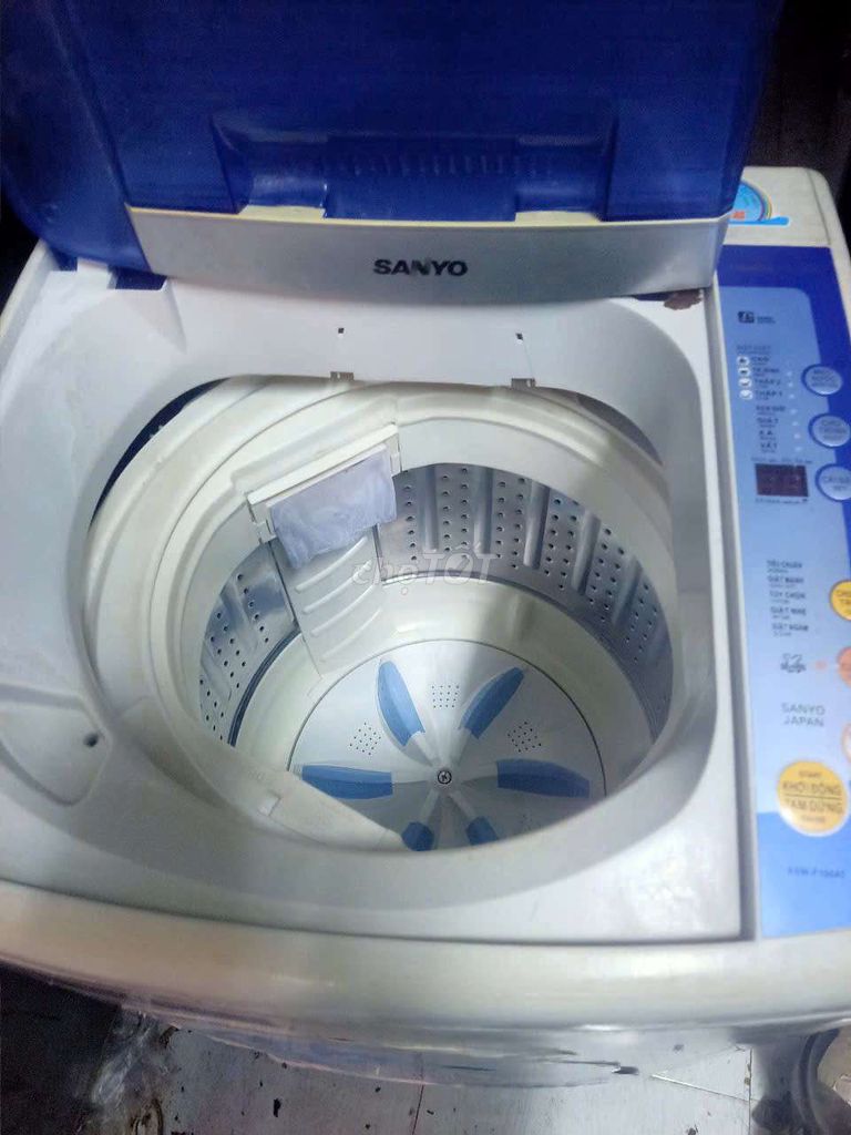 Bán máy giặt Sanyo 7kg còn chạy tốt giao hàng