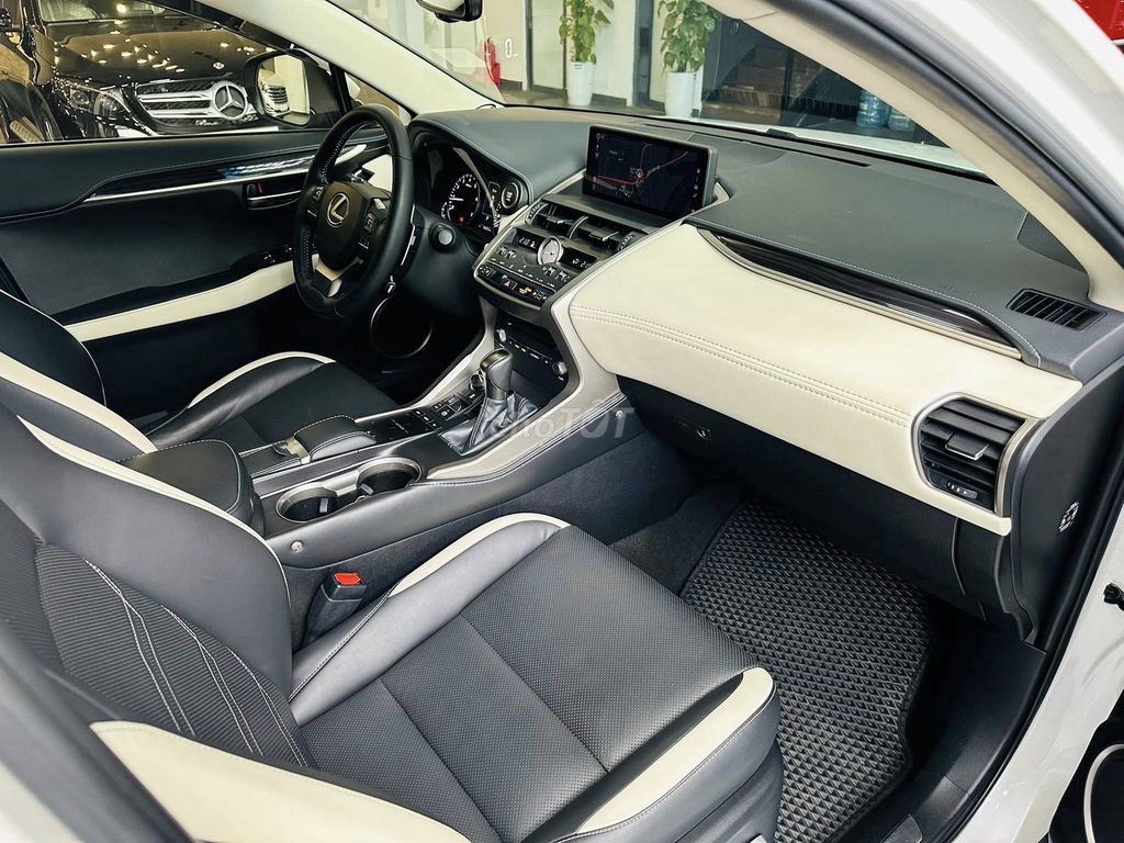 LEXUS NX300 MODEL 2018 RẤT ĐẸP. Mua bán Ô tô tại Quận 7 Tp Hồ Chí Minh được đăng bởi Thanh Tùng NSG hình 10