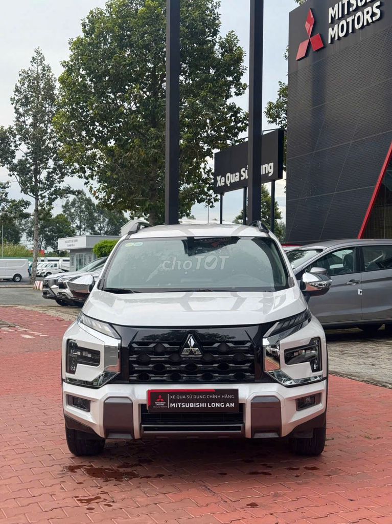 Mitsubishi Xpander Cross 7 мест Белый
