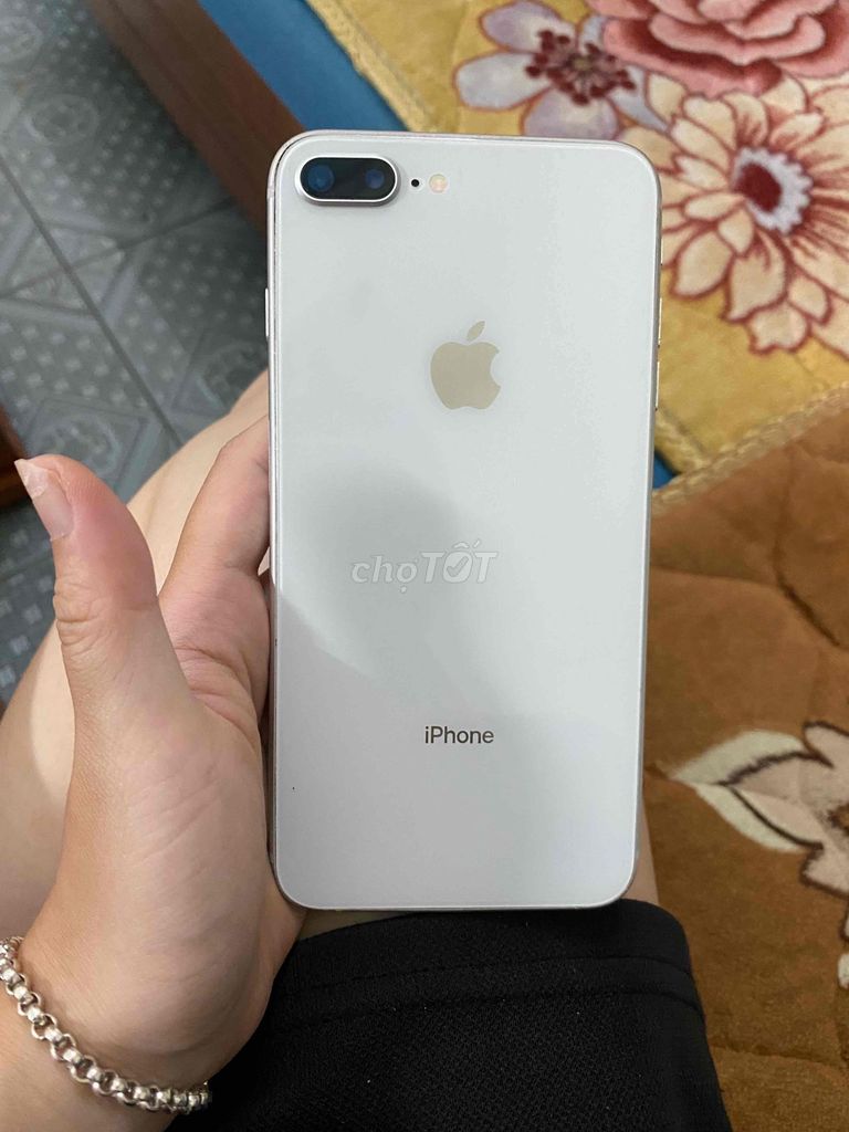 Apple iPhone 8 Plus Trắng Đã sử dụng. Mua bán Điện thoại tại Quận Ngô Quyền Hải Phòng được đăng bởi Thanh Xuân hình 1