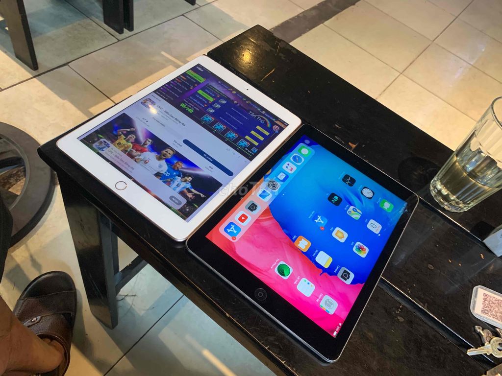 Cặp IPAD như hình . Gen 6 Và Air 1 . Bao Xài Luôn.