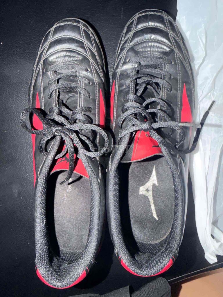 Giày đá bóng Mizuno Nam Da Size 42. Mua bán Đồ thể thao, Dã ngoại tại Quận 11 Tp Hồ Chí Minh được đăng bởi LHongKhoa hình 1