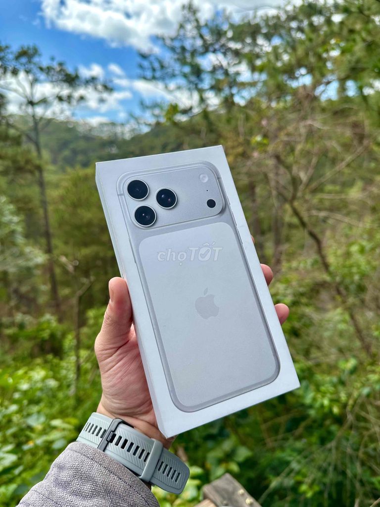 Apple iPhone 17 Pro Max 512GB Mới. Mua bán Điện thoại tại Thành phố Đà Lạt Lâm Đồng được đăng bởi Lê Hoàng Minh Nhật hình 1