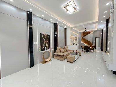 Nhà phố 64 m² · 3 PN · Đường Huỳnh Tấn Phát
