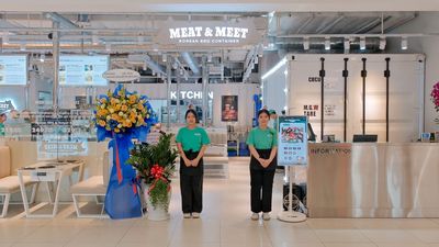 NHÂN VIÊN PHỤC VỤ NHÀ HÀNG - VINCOM ĐỒNG KHỞI