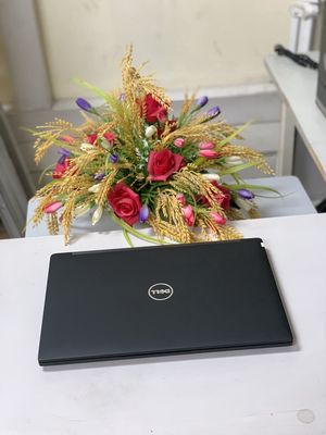 *Laptop Dell i7gen8/Ram 8gb/Ssd 256gb/14" Ips