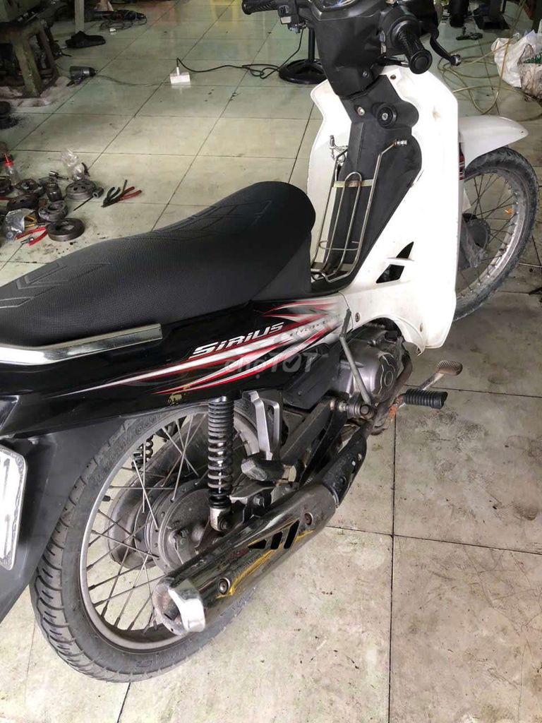 Yamaha Sirius 110 Trắng Đen Đỏ. Mua bán Xe máy tại Huyện Bình Chánh Tp Hồ Chí Minh được đăng bởi Cậu Ba hình 3
