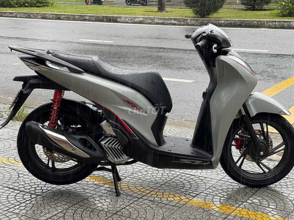 Honda SH 125 ABS 2025 без пробега, возможна рассрочка с плохой кредитной историей