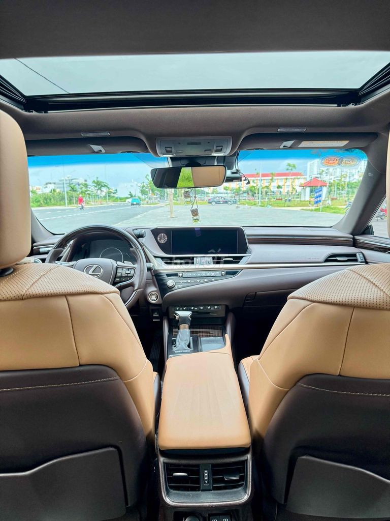 Lexus ES 2020 250 - 27600 km. Mua bán Ô tô tại Quận 7 Tp Hồ Chí Minh được đăng bởi Duy Phạm hình 14