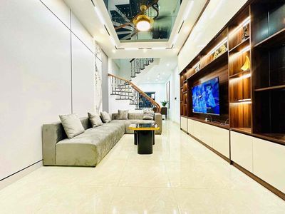 Bán nhà Thái Thịnh, ngõ thông, 2 thoáng, full nội thất, 46m2*5T.. Mua bán nhà ở tại Quận Đống Đa Hà Nội được đăng bởi Mai Anh