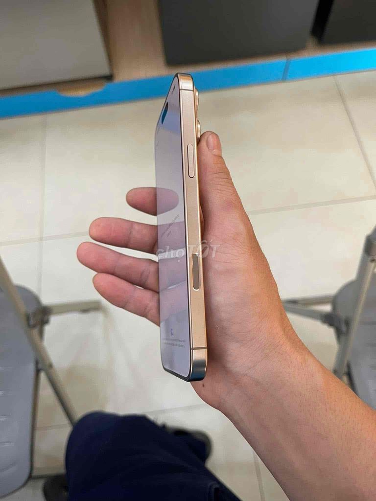 iPhone 16 Pro 256 trắng dùng lướt fullbox. Mua bán Điện thoại tại Quận Bình Thạnh Tp Hồ Chí Minh được đăng bởi Nguyễn Văn Hiên hình 3