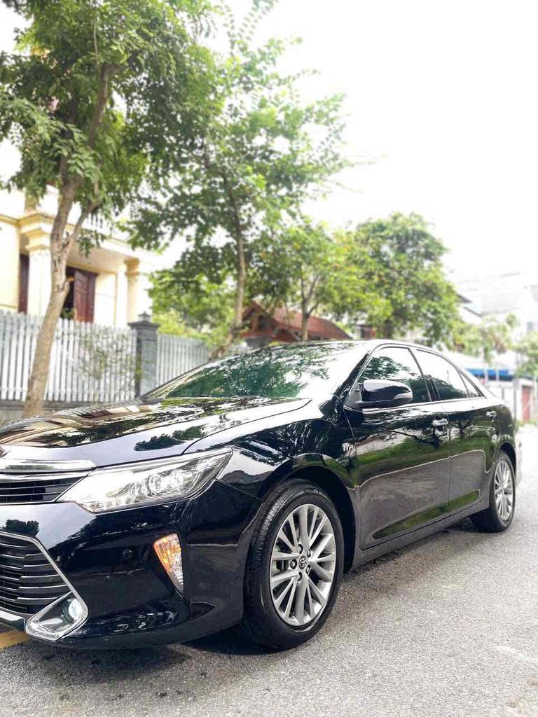 Toyota Camry 2019 2.5Q - 59689 km. Mua bán Ô tô tại Huyện Đông Hưng Thái Bình được đăng bởi Phamquangngoc hình 4