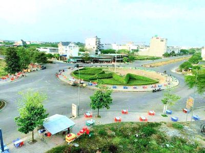 Bán gấp Showrom 891m2 đất OĐT Mặt tiền Quốc Lộ 1A chỉ 15.9 tỷ. Mua bán đất tại Huyện Bến Lức Long An được đăng bởi Thanh Hùng