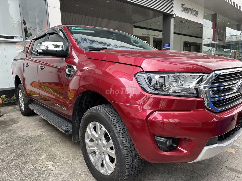 Ford Ranger XLT Limited 2022 màu Đỏ, Vay NH 70%