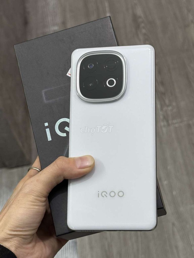 Vivo Z10 Turbo - Pin 7620mAH, hiệu năng cao. Mua bán Điện thoại tại Quận Cẩm Lệ Đà Nẵng được đăng bởi Good Phone hình 1