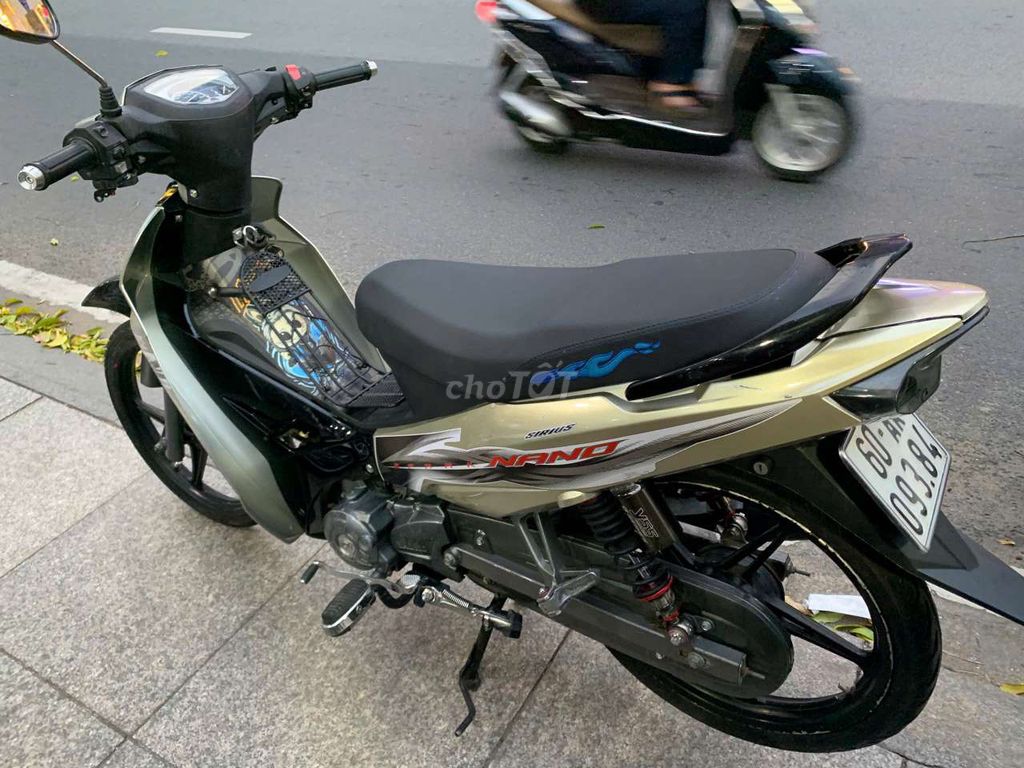 Yamaha Sirius 50cc 2022 черно-золотой 90%