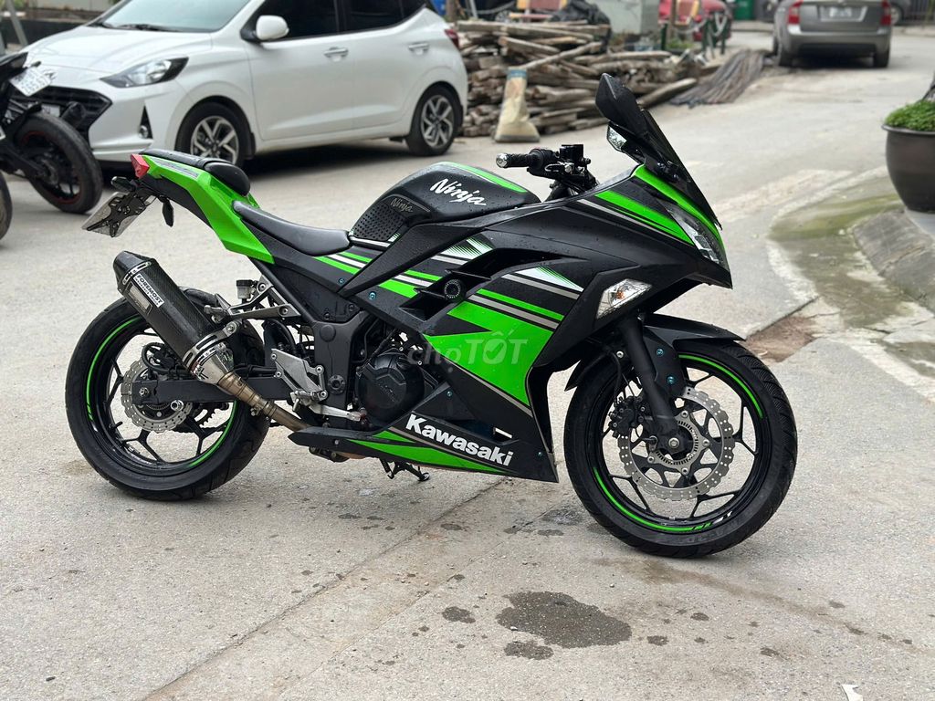 Kawasaki Ninja 300 biển 29 có trả góp trao đổi ✅. Mua bán Xe máy tại Quận Hoàng Mai Hà Nội được đăng bởi Phú Lý hình 5