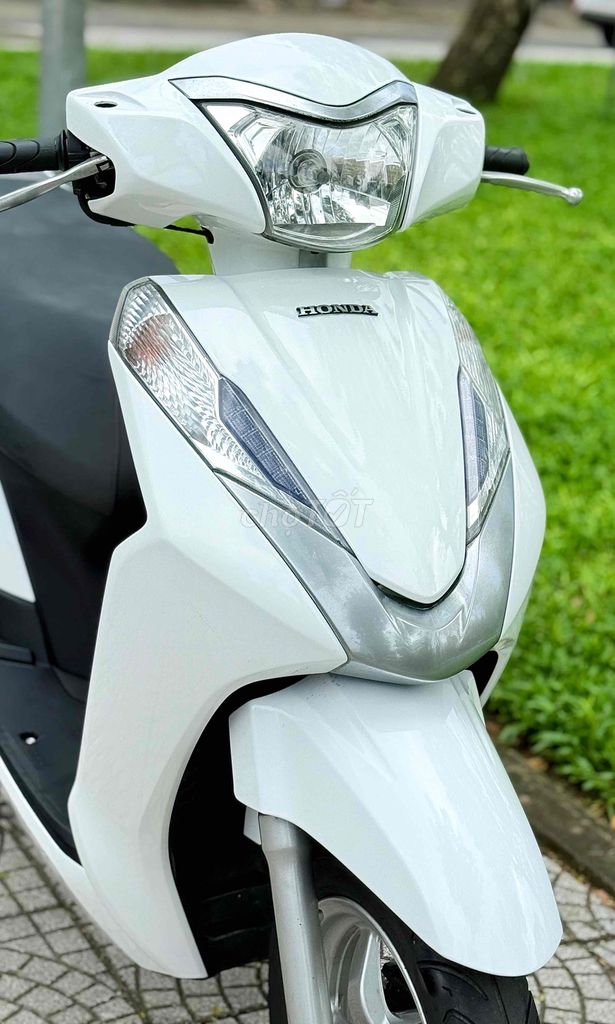 Lead 2015 biển 43. máy rin chính chủ. Mua bán Xe máy tại Quận Sơn Trà Đà Nẵng được đăng bởi AN  chuyên mua bán xe máy cũ tại 386 ngô quyền sơn trà đà nẵng  BÁN XE TRẢ GÓP hình 6