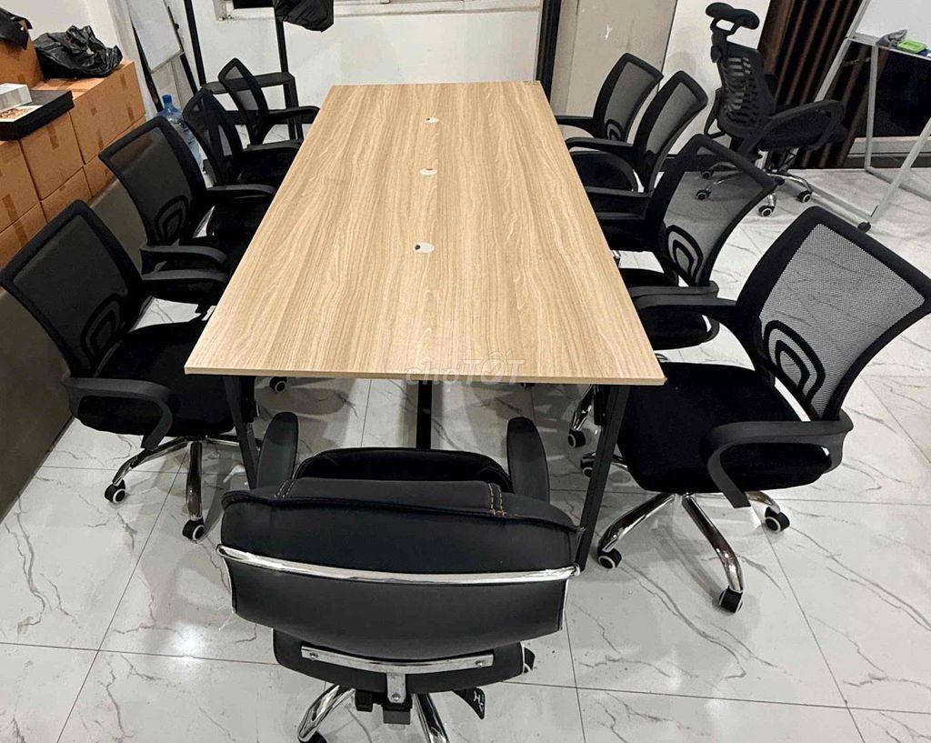 Bộ bàn ghế họp Gỗ Vàng nhạt, Đen 2m. Mua bán Đồ dùng văn phòng tại Quận Nam Từ Liêm Hà Nội được đăng bởi Thanh hình 1