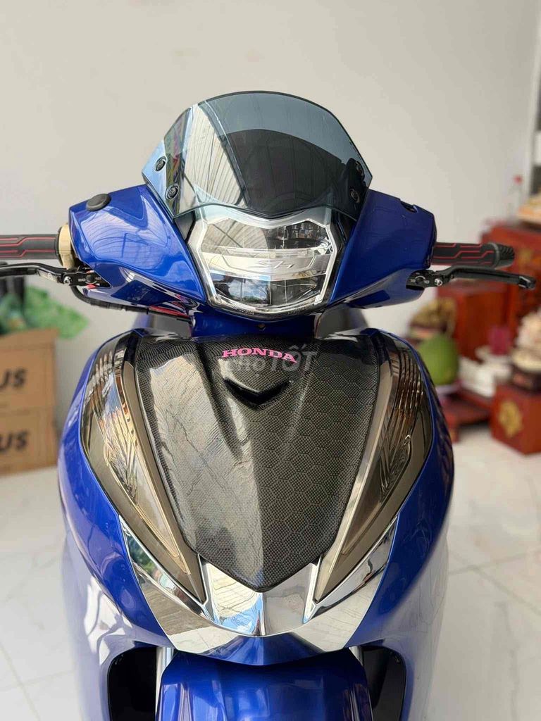 #SH300i ABS nhập ý , dkld 2017 #BSTP. Mua bán Xe máy tại Thành phố Dĩ An Bình Dương được đăng bởi Nguyễn Tuấn hình 17