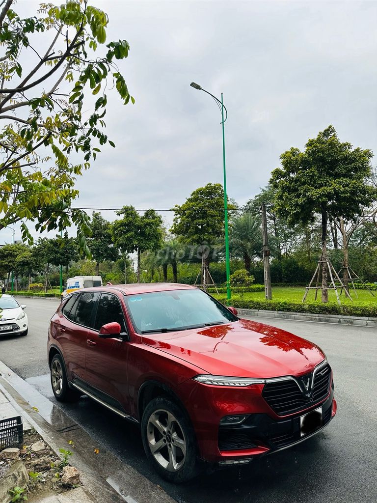 VinFast Lux SA2.0 2020 2.0 AT - 60000 km. Mua bán Ô tô tại Quận Long Biên Hà Nội được đăng bởi Tài Phạm Trọng hình 2