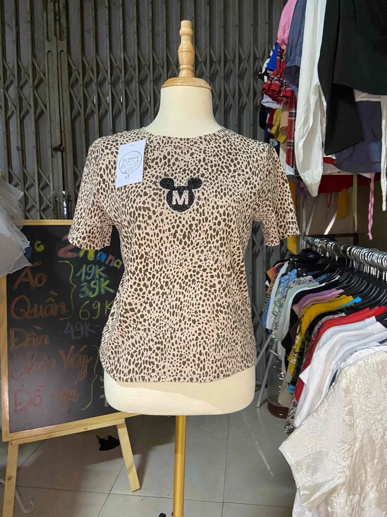 áo hoạ tiết da beo. Mua bán Quần áo tại Thành phố Ninh Bình Ninh Bình được đăng bởi quỳnh trịnh hình 2