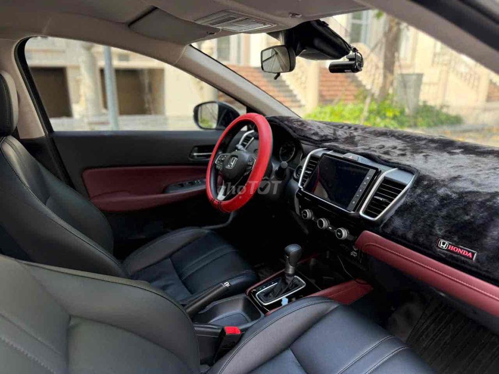 Honda City 2024 L 1.5 AT - 27000 km. Mua bán Ô tô tại Thành phố Dĩ An Bình Dương được đăng bởi Hiển phạm hình 16
