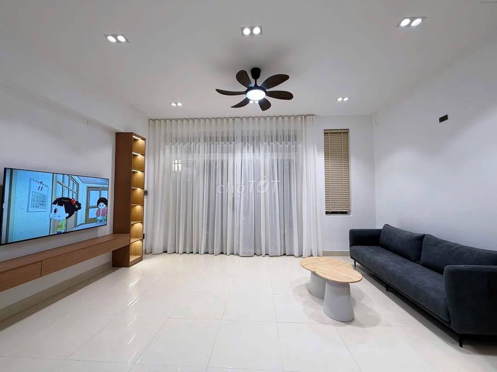 Nhà 3 Phòng Ngủ Nam Việt Á Full Nội Thất | D659