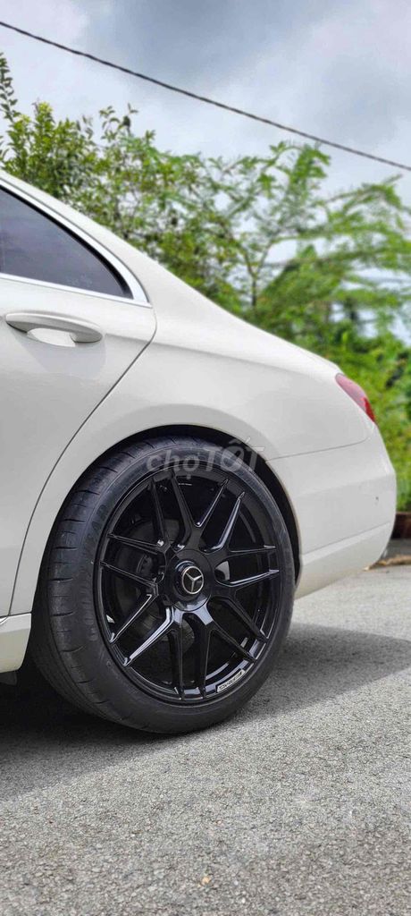 Mercedes Benz E Class 2017 E250 - 70000 km. Mua bán Ô tô tại Quận Gò Vấp Tp Hồ Chí Minh được đăng bởi Thức hình 3