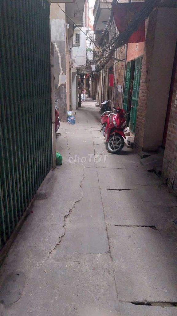 chính chủ cần bán nhà số 10 /16/27 ngõ chùa liên phái 25m²x4 tầng