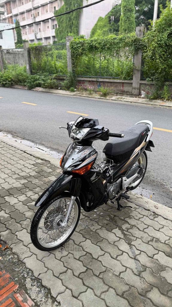 Honda Future X 125 FI 2011 черный
