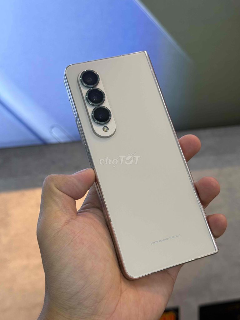 Samsung Z Fold4 256GB Bạc đẹp. Mua bán Điện thoại tại Quận 10 Tp Hồ Chí Minh được đăng bởi Hậu Lưu hình 1