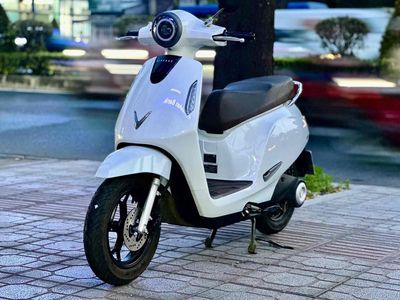Xe máy điện VinFast EvoNeo Trắng